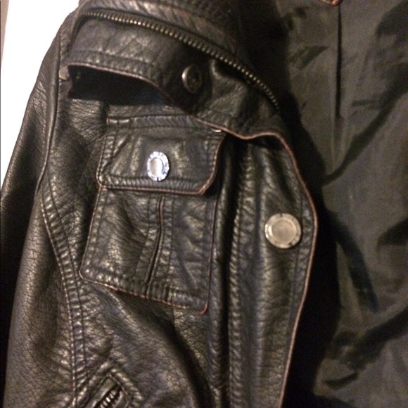 Leather Jacket - Picture 5 of 6